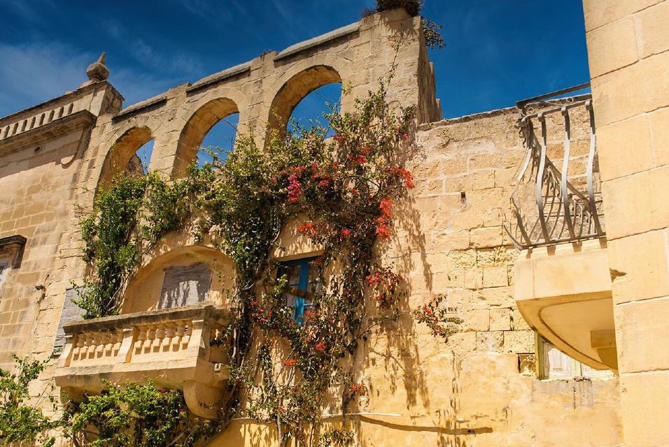 Gharb im Dorf